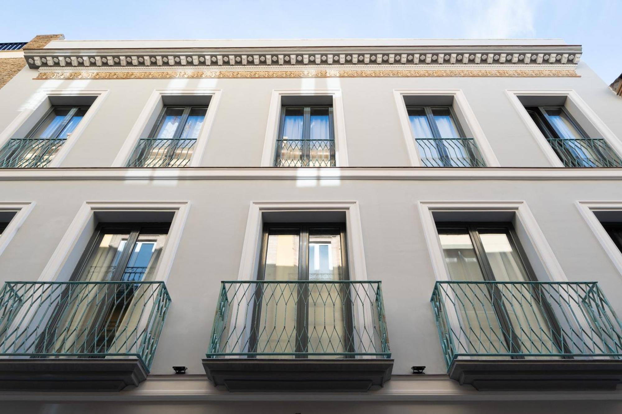 Acanthus, Seville